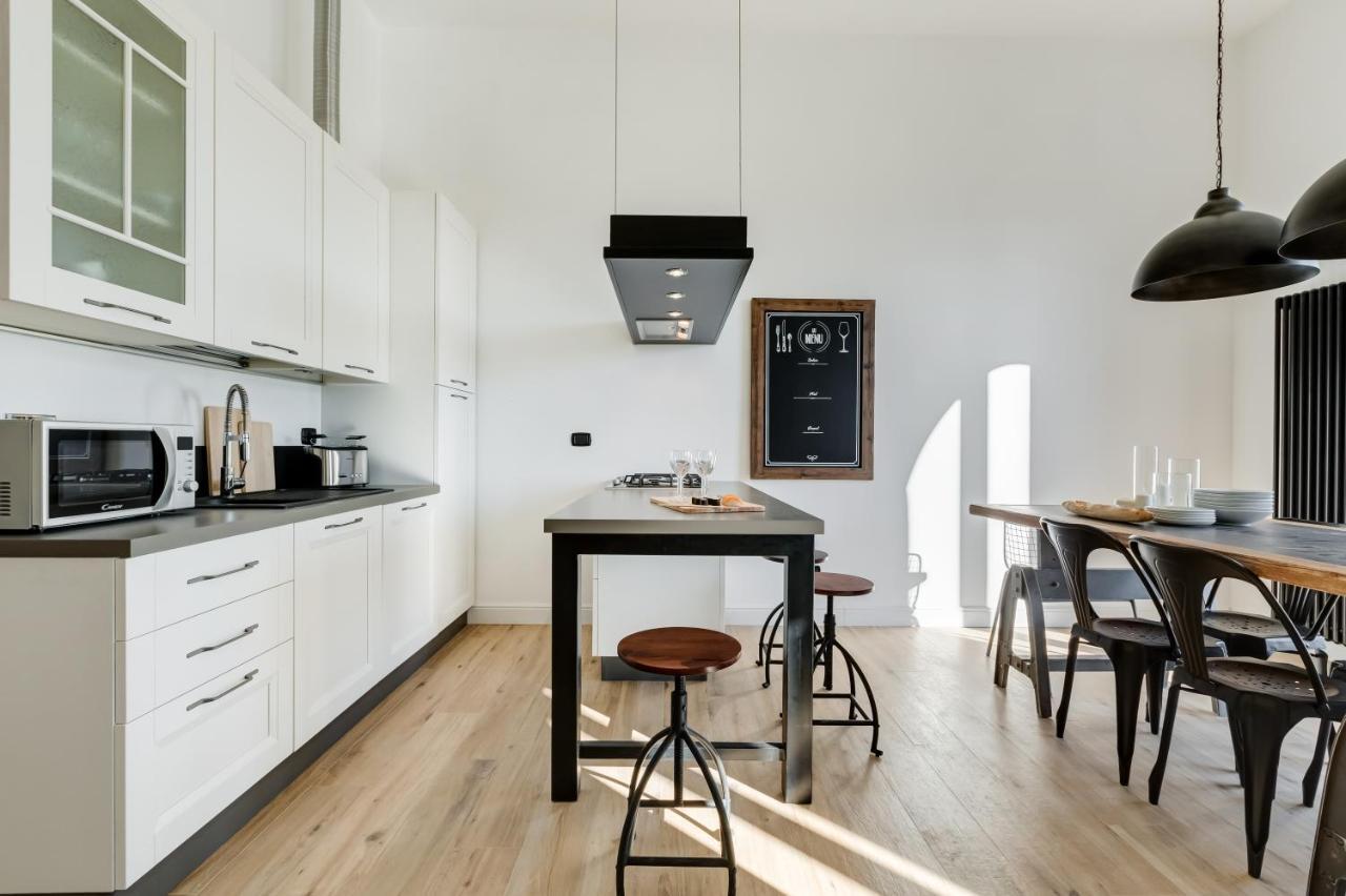 Bmga L Glam Industrial 3-Bed Apartment In Termini Rom Exteriör bild
