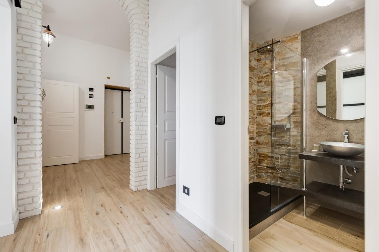 Bmga L Glam Industrial 3-Bed Apartment In Termini Rom Exteriör bild